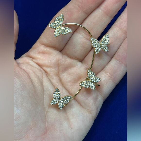 Golden Butterfly Ear Cuff – Sparkling Elegance - Picture 6 of 7